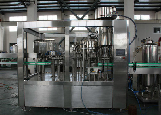 中国 清涼飲料/コーラ/フルーツ ビールのための多機能の炭酸飲料機械ガラス ビン サプライヤー