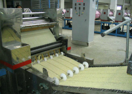 中国 揚げられていた即席めん類の食料生産ライン、食品加工装置ISOの承認 サプライヤー